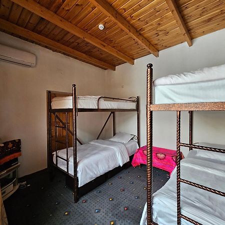 Sim-Sim Hostel & Backpackers Samarkand Ngoại thất bức ảnh