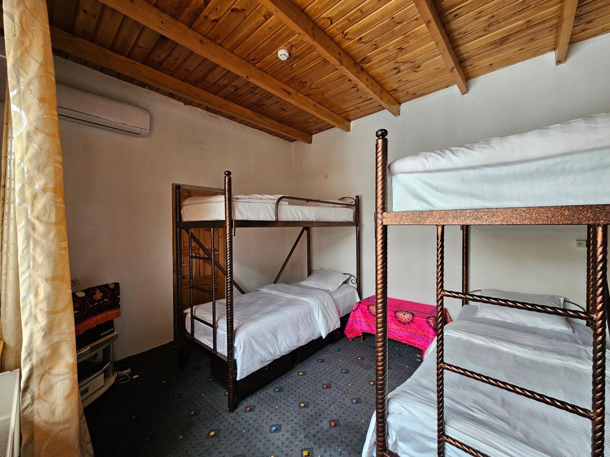 Sim-Sim Hostel & Backpackers Samarkand Ngoại thất bức ảnh