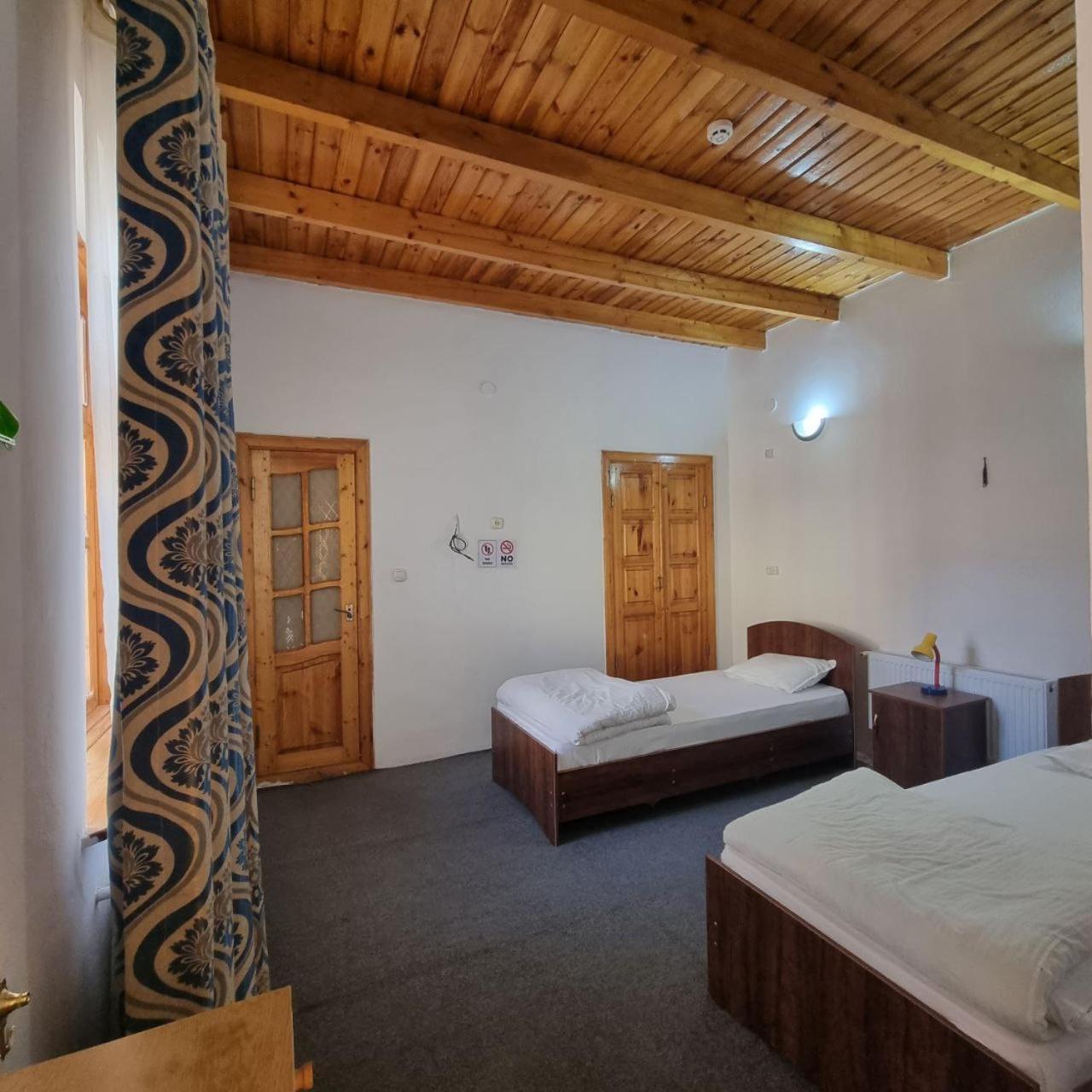 Sim-Sim Hostel & Backpackers Samarkand Ngoại thất bức ảnh